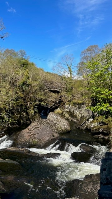 crossing over the bridge on moel siabod circular