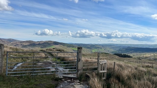 Moel Siabod Circular Route step by step guide - stile with a gate