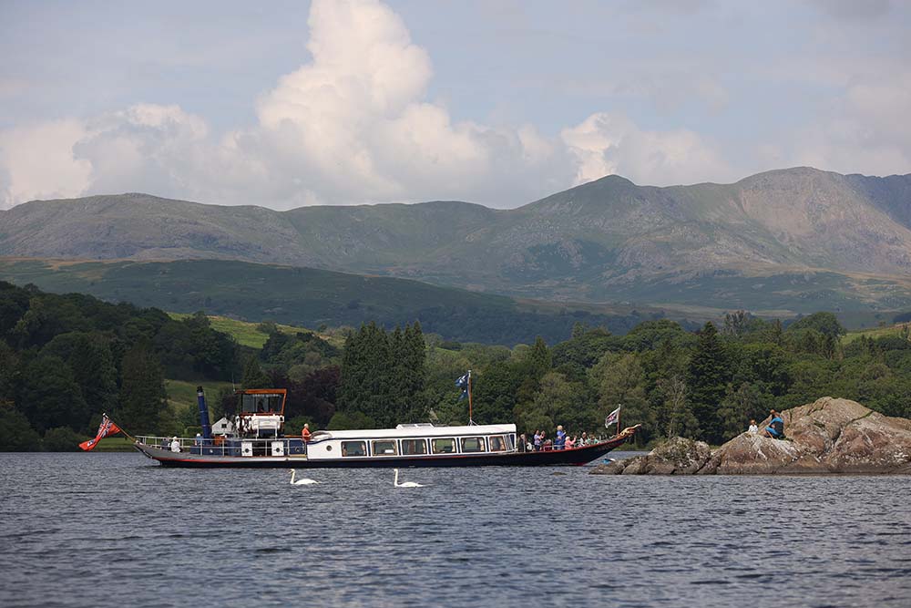 Coniston - Lake District Paddle Boarding