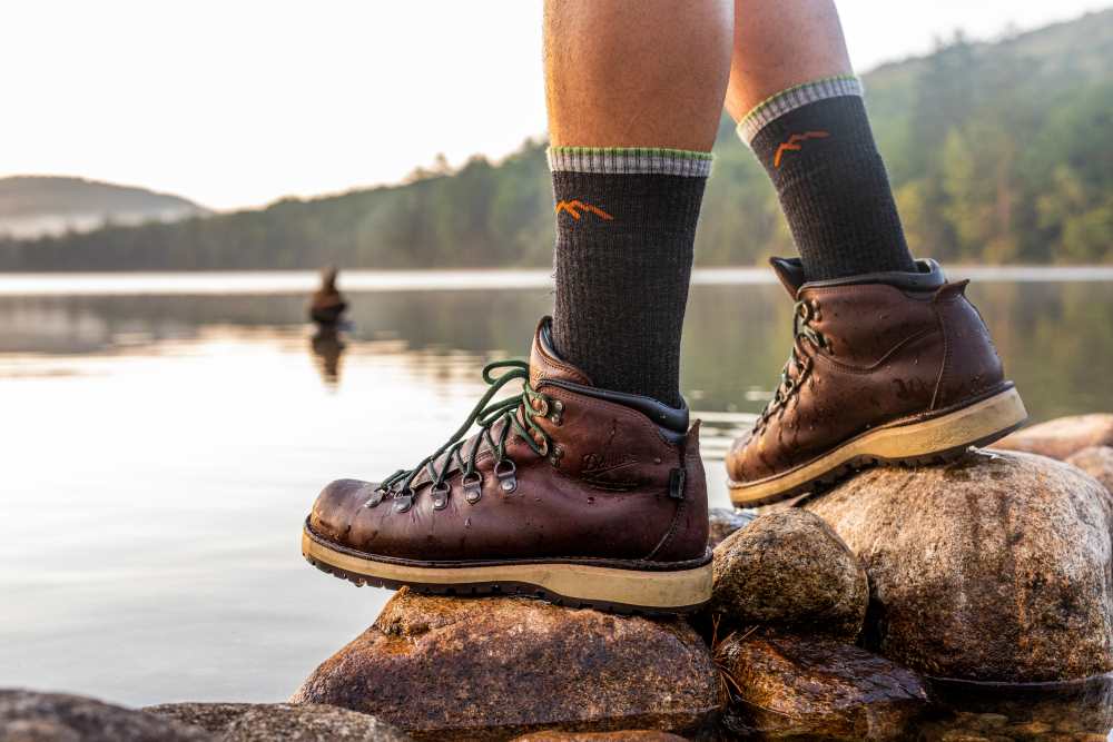 darn tough hiking socks prevent blisters