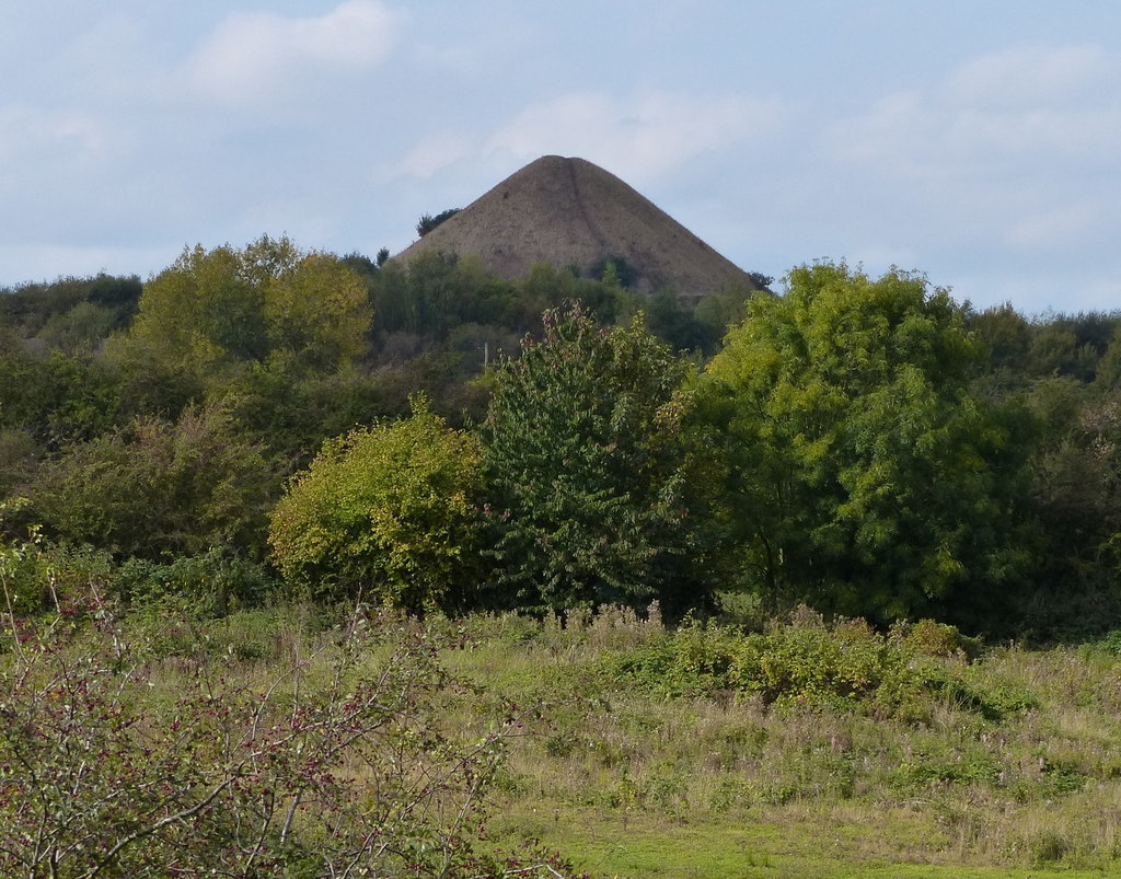 Mount Judd Nuneaton Nipple hill shaped like a breast