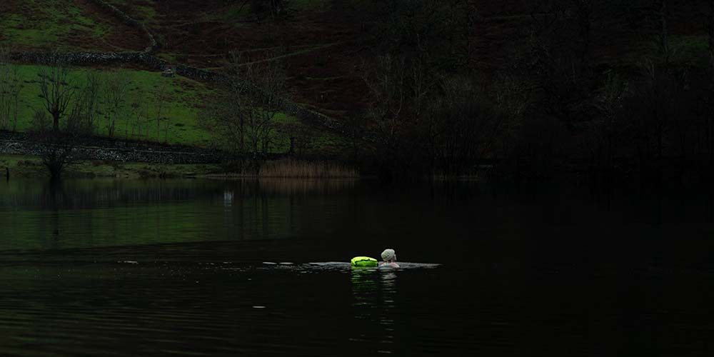 wild swimming tow float