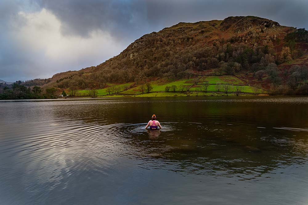 check the depth when wild swimming - deep lake