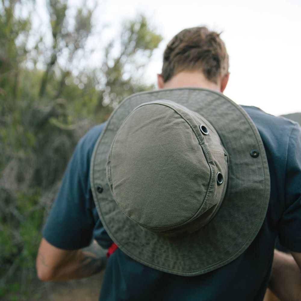 hiking hat