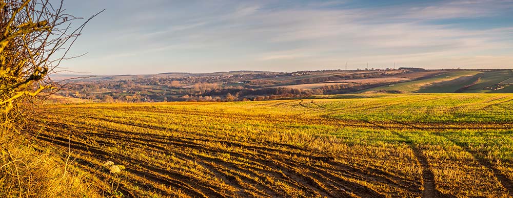 Looking over Nettleton and Caistor from near Nettleton 