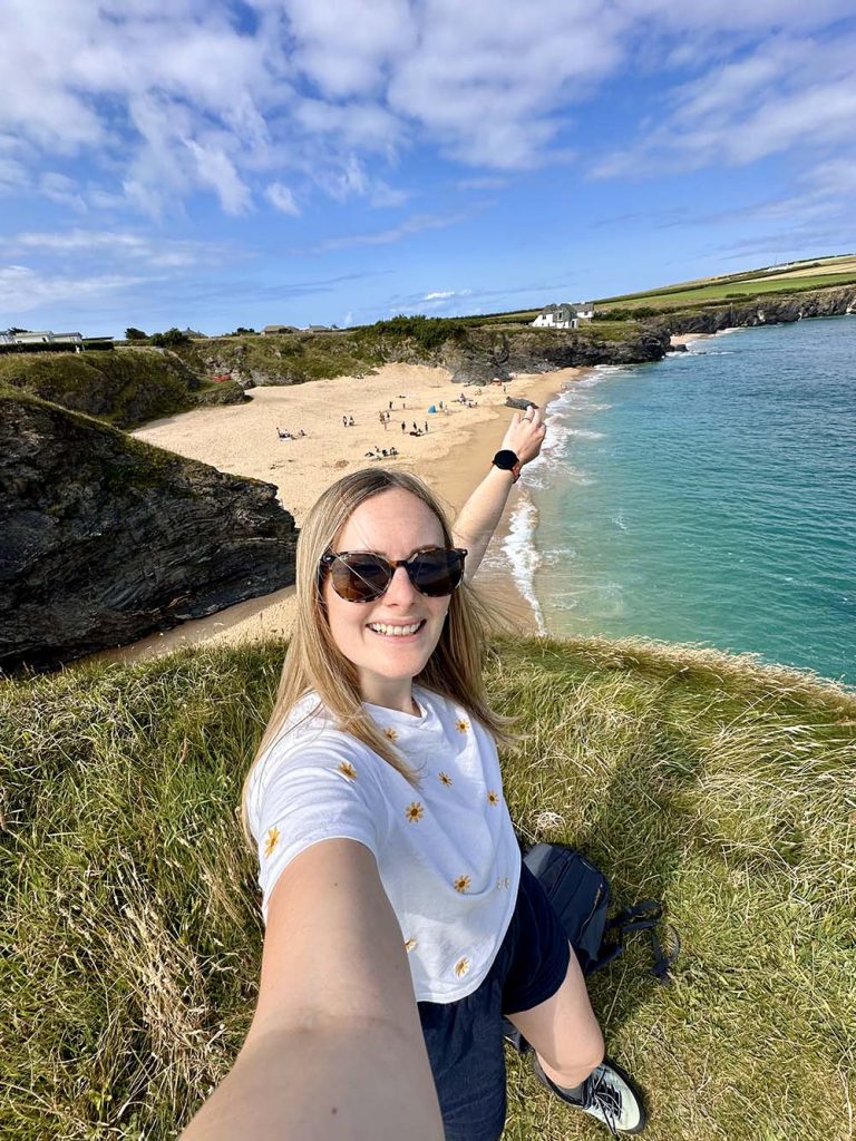 Holly Atyeo Life Through Holly's Lens selfie