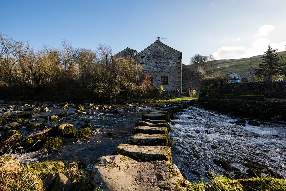 stepping stones on the pennine way