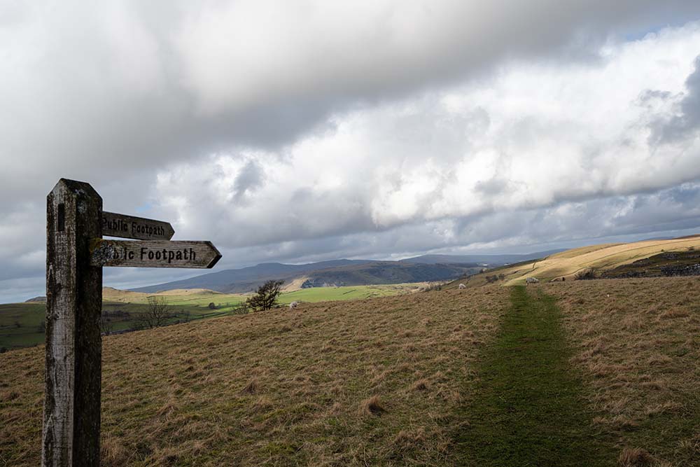 finger post on Catrigg Force waterfall walk
